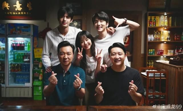 不冤|以家庭剧之名,行偶像之实,爆款《以家人之名》毁得一点不冤!