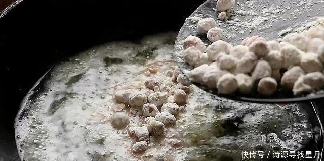  满嘴|1碗花生米，加1个鸡蛋，没想到这么好吃，又香又脆，吃着满嘴香