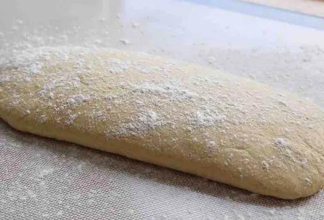 面粉|炸油条,用酵母发酵是错的,用它发酵,油条酥脆香软,上桌一扫光