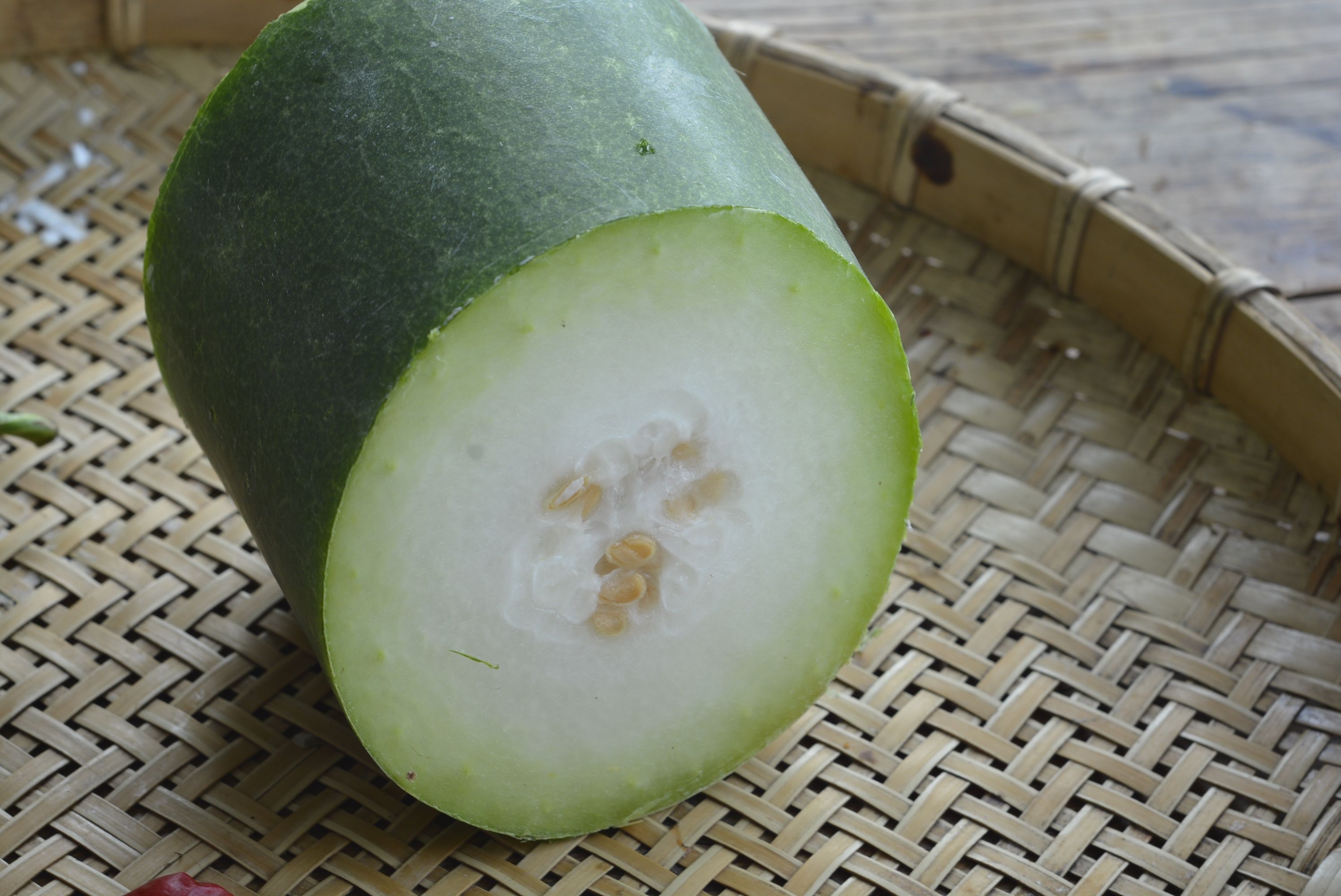 真的|中餐厅:张亮用冬瓜煮汤不去皮?能喝吗?网友:他真的会做菜?