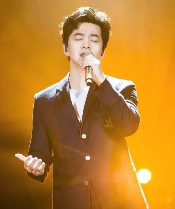  最红|水木年华重登赛场，却惨遭淘汰，曾经最红的他如今被嫌“油腻”