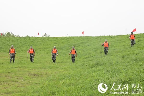 村民|抗洪大堤，一个“盛产”英雄的地方