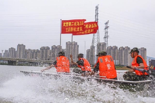 考核|38℃高温身着防化服，一场精彩的考核正在紧张进行中