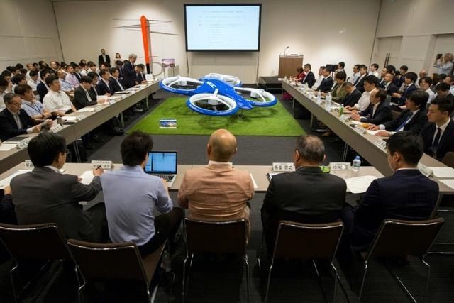 SkyDrive|日本一人座的“飞行汽车” SkyDrive，试飞成功