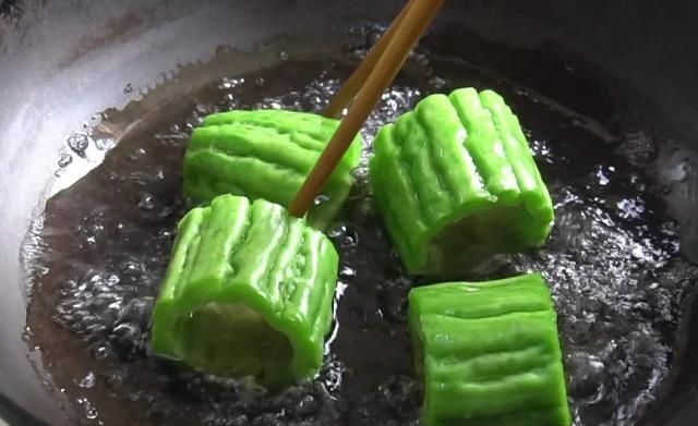 才能|4种“焯水后才能吃”的蔬菜,厨师:再懒也不能省去这1步!