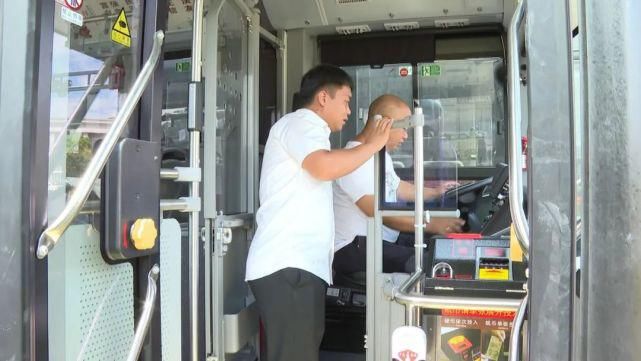 装有|12辆新款公交车已到青田！装有“神器”，易燃液体一“闻”便知~