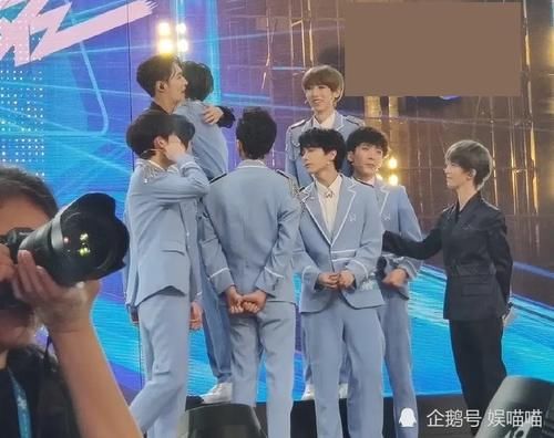  苏勋伦|S.K.Y出道苏勋伦却被淘汰，哭到直不起腰让人心疼，张艺兴暖心安慰