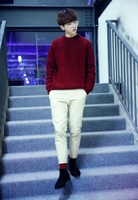  两人|当175的王嘉尔撞上184的蔡徐坤，相差9cm的两人，腿长让人意外