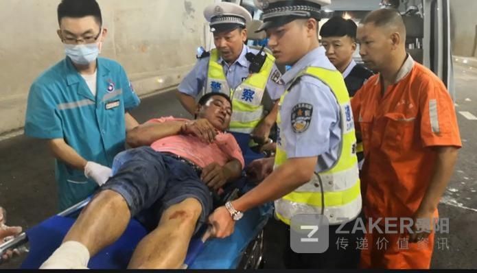  受伤|货车司机正准备检查雨布 后方车辆追尾致2人受伤被困