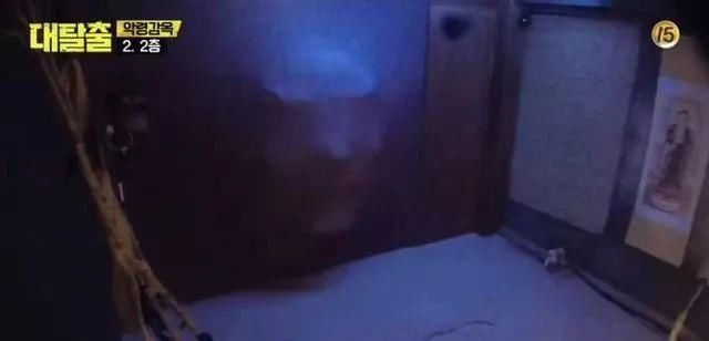  大华|被何炅黄磊踢出群聊，全网骂退出节目，却在韩国成万人追捧的音乐天才？