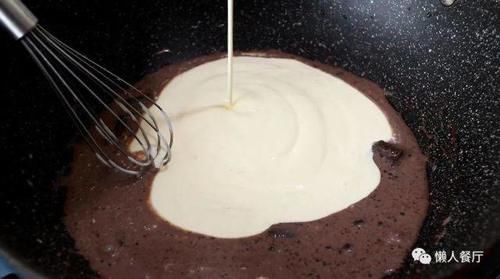  懒人|不用打发淡奶油，不用加蛋黄，教你懒人脆皮雪糕的做法，轻松学会