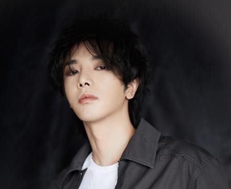  李宇春|《乘风破浪的姐姐》总导演热衷选择李宇春和华晨宇演唱节目主题歌