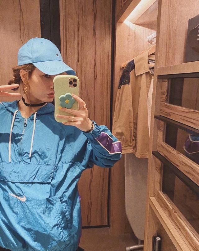  搭配|37岁的吴昕，其实很有女团范儿，黑白小礼裙造型太甜美