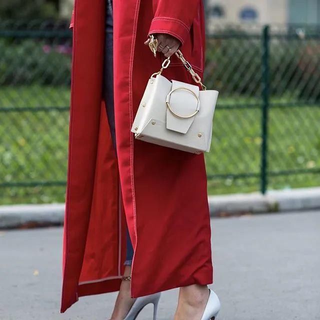  大牌|如果你有5000块，是攒钱买大牌包还是买小众品牌？