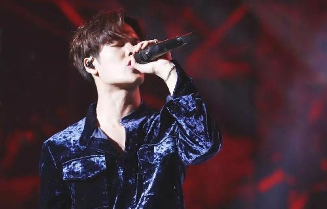  王嘉尔|优质男王嘉尔：能在娱乐圈里这么火都是有道理的