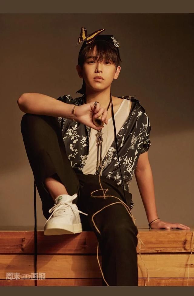 新刊|新刊预览 | 彭昱畅 月升少年