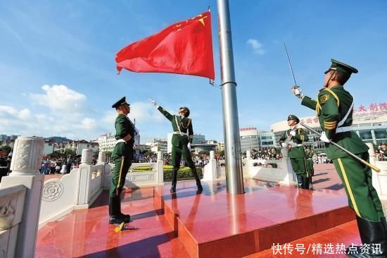 云南省各地举行活动庆祝党的生日