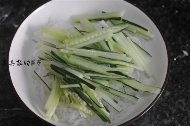  低热量|面条米粉一边站，夏天早餐锁定它！0脂肪，低热量，医生也爱吃！