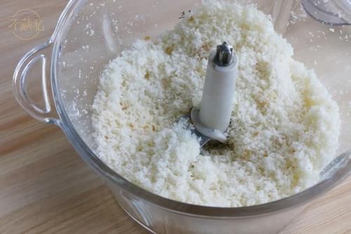  面包|面包吐司又做失败了？别扔！它还能变成蛋糕