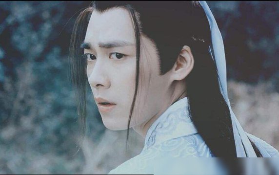  穿戴|以前一根头绳就能成就古装男神，现在穿戴再多也都是俗气不堪