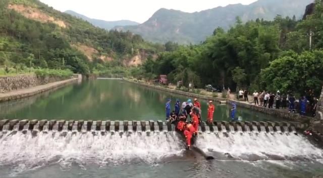  女孩|13岁女孩游泳被吸入排水管身亡 事发现场细节令人警醒