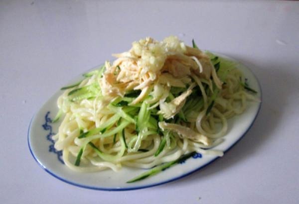  试试|天热没食欲，试试这碗销魂面，会让发你胃口大开，连吃2碗不觉撑