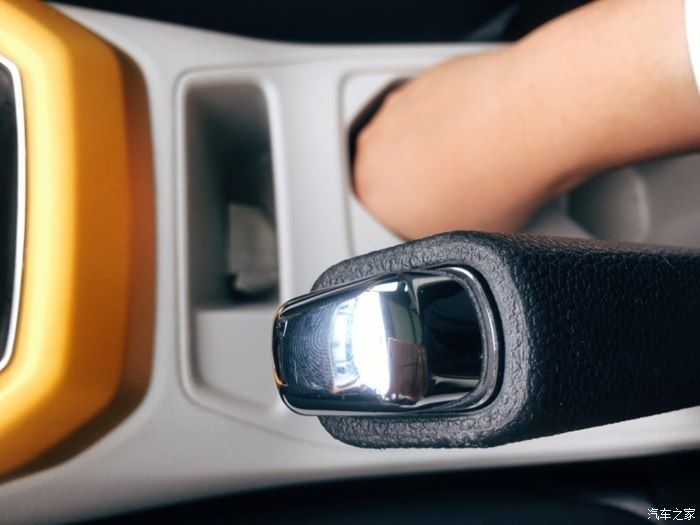  铠的|不论前路，勇于前行，途铠的用车体验及外观内饰细节分享！