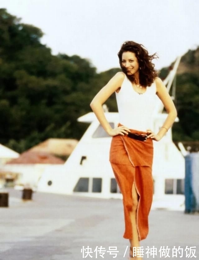 背心|一柜子衣服里，最常穿的居然是它