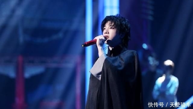  实力|200507《王牌对王牌5》一大波剧照袭来 华晨宇实力演绎“国王与乞丐”