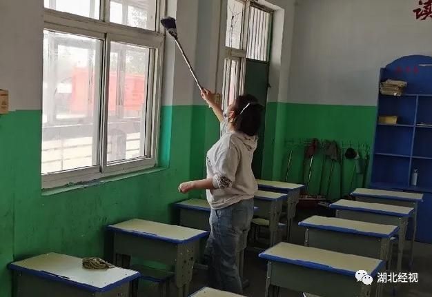 参与|家长没参与学生大扫除被老师约谈：对集体和老师不尊重！