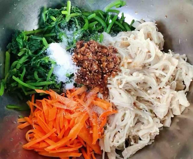  胡萝卜|夏季，宁可少吃猪肉，也要多吃这菜，营养又美味，全家人都爱吃