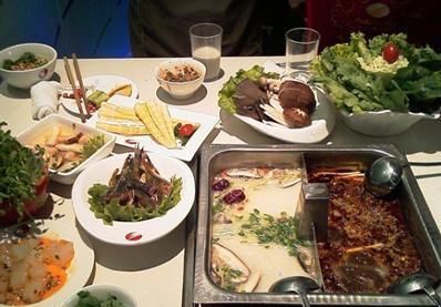  海底|海底捞张勇捞金离场？企业损失却靠银行挽救，这是什么道理？