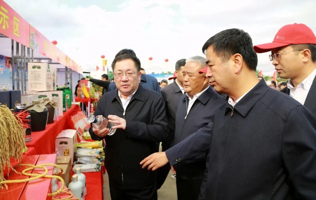  农民|黑土粮仓庆丰收，大美宝清迎小康——宝清县第三届“中国农民丰收节”盛大开幕