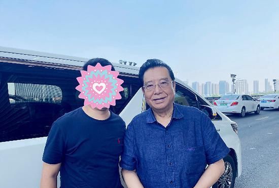 他是国家一级演员,德艺双馨的艺术家,如今