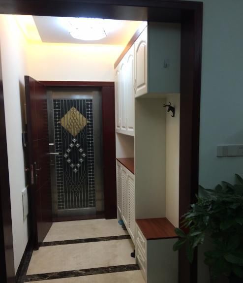  电视墙|新房装修砌了半堵墙，既是电视墙又隔出个麻将室，一举两得！