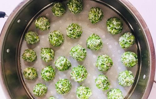  正好|这丸子夏天吃正好，蒸一蒸，清香滑嫩，比肉丸子都要好吃，特香