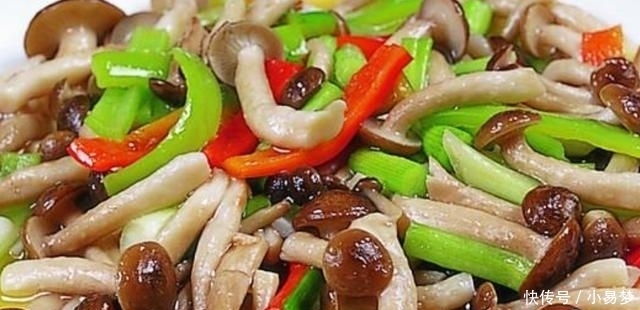  炒蟹味菇|蟹味菇5种最好吃的做法，简单美味又下饭，看看你喜欢吃不？