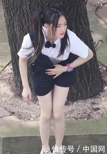 无可|《中餐厅》录制强度大?赵丽颖疑腰酸背痛,杨超越“生无可恋”!