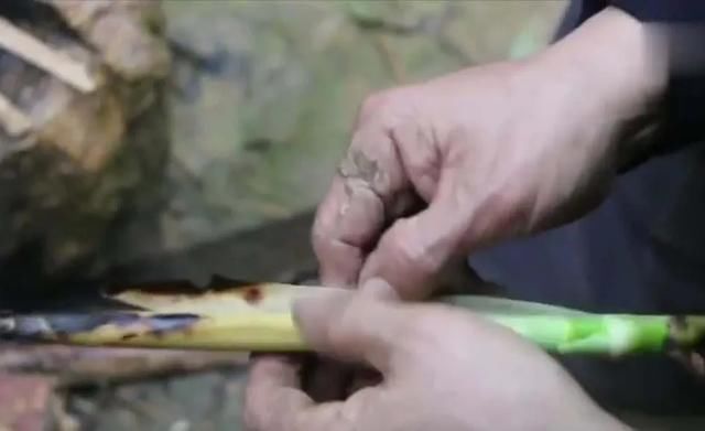  木头|继李子柒后，63岁木工大爷火爆外网，他凭什么月入60万？