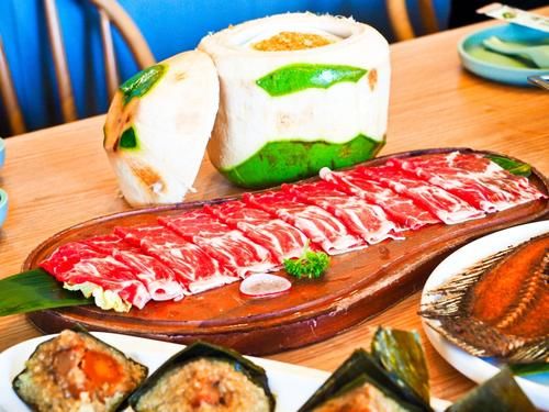 三亚|风靡三亚的网红嗲嗲椰子鸡,食客们却说:吃了后悔,不吃更后悔!