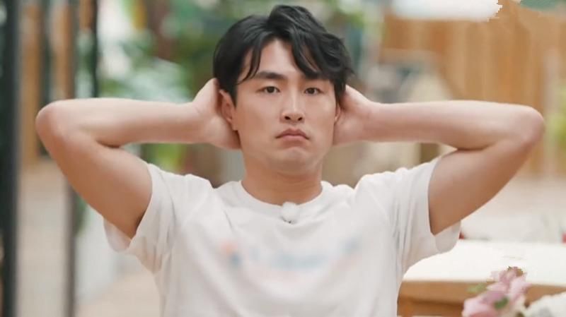  身高|黄渤道破内情，王彦霖崩溃，原来《忘不了餐厅》的爱情这么“伤”