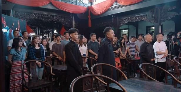  定海神针|严敏新综艺爆火，网友：还是那个熟悉的配方，《极限挑战》真的可惜了