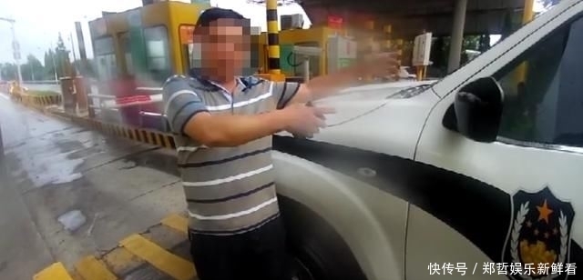  变道|G50高速上演惊心动魄一幕：小车突然变道差点逼翻后车