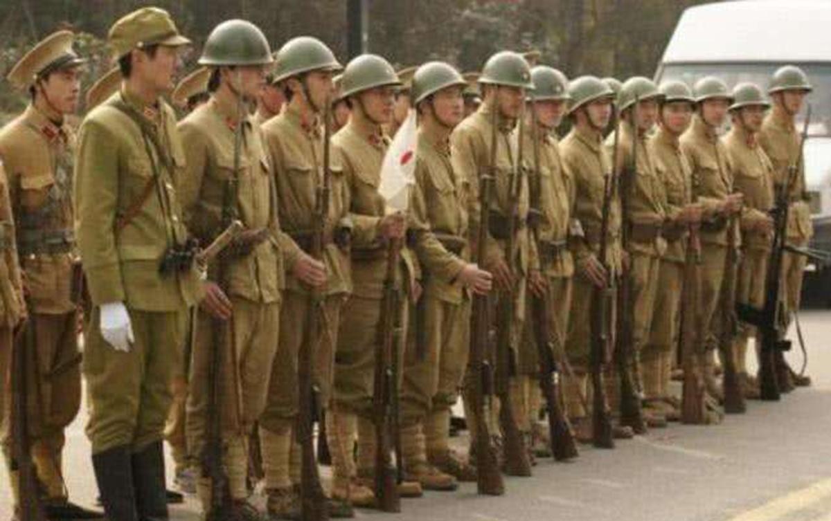 妻子|名将张灵甫战死后,19岁妻子带着儿子终身未嫁,他们后来过得如何