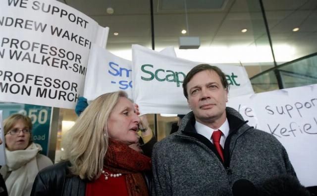  逍遥法外|他靠捏造疾病骗过柳叶刀，数十万儿童受害，却至今逍遥法外