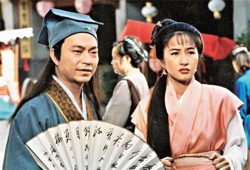 回村|两名妇人同行回村，丢失钱财发生口角，大人未戳破小偷行为