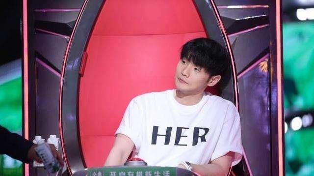  李荣浩|《中国好声音》知名音乐人降临, 李宇春直呼“我认识他”, 李健-我们没转啊