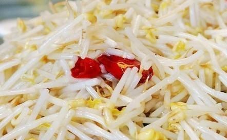 香脆|炒豆芽时，直接炒就“废”了，多加一步，豆芽香脆，不出水