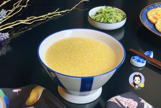 『切记』煮小米粥时,切记不要直接下冷水,掌握3个技巧,米油多,粥更香