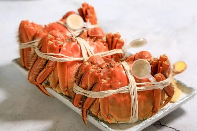 合适|大闸蟹蒸几分钟合适?记住这几个技巧,螃蟹肉嫩不柴不寒,超鲜美